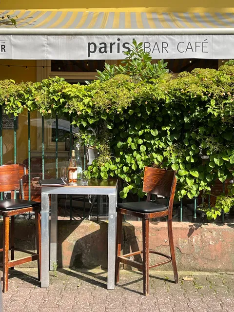 Paris’ Bar