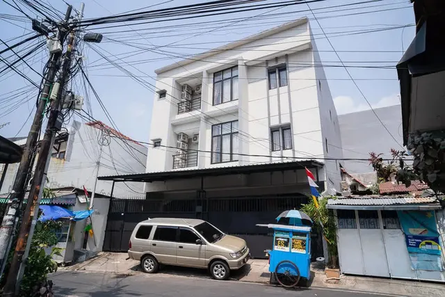 KoolKost near Pasar Baru (Minimum Stay 6 Nights)