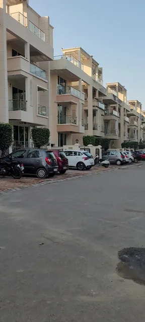 Ansal Esencia, F BLOCK