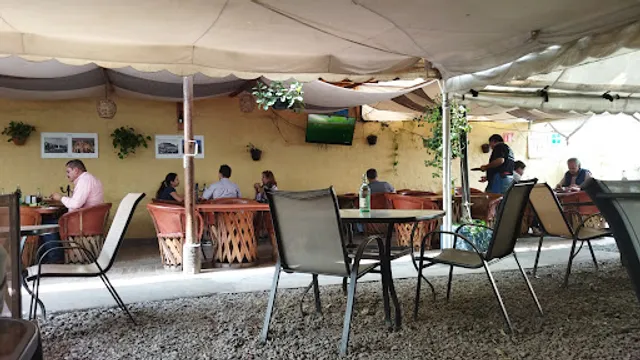 Los Sencillitos Asado Argentino