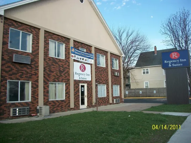 Baldwin Inn & Suites