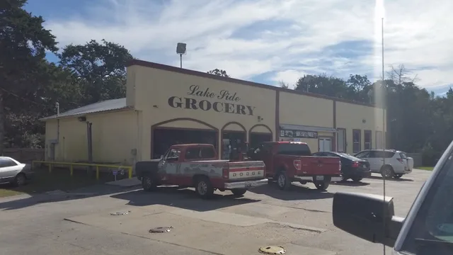 Lakeside Grocery
