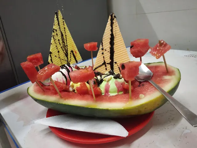 The Lassi & Juice Park