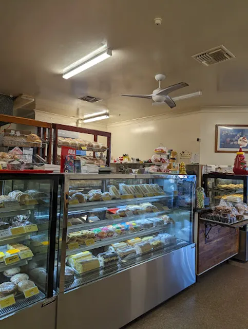 Pieway Bakery & cafe