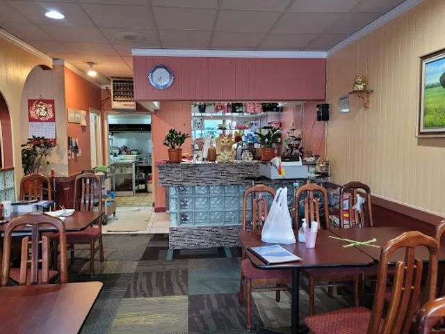 Triple Coconut Tree Restaurant