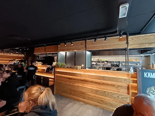 Kāmen Kitchen Tirou