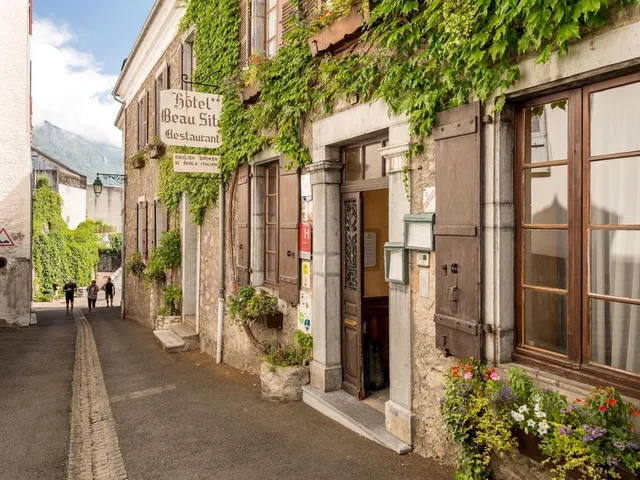 Logis Hôtel Beau Site