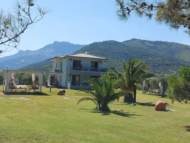 Aktaia Fresh Studios