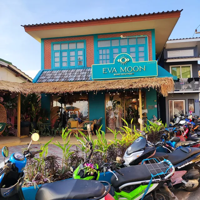 ถนนฅนเดิน พาเพลิน ตลาดเก่า