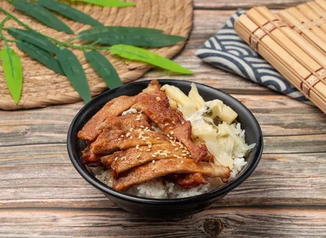 南台灣𩵚魠魚羹二林店