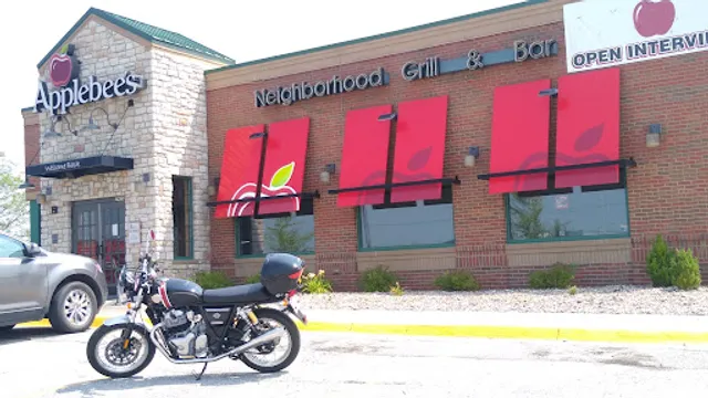 Applebee's Grill + Bar
