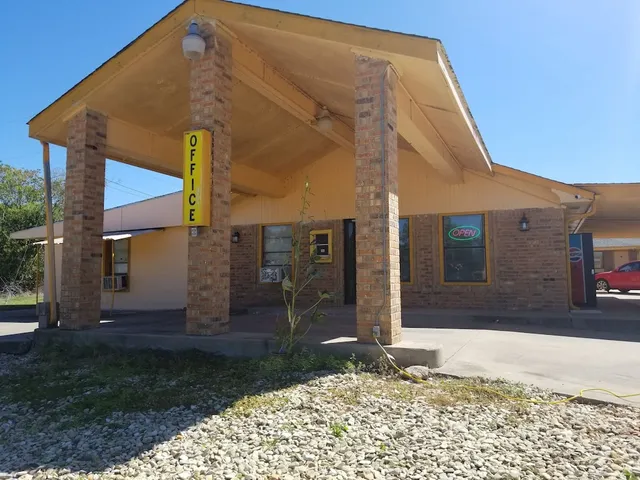 Westworld Country Inn