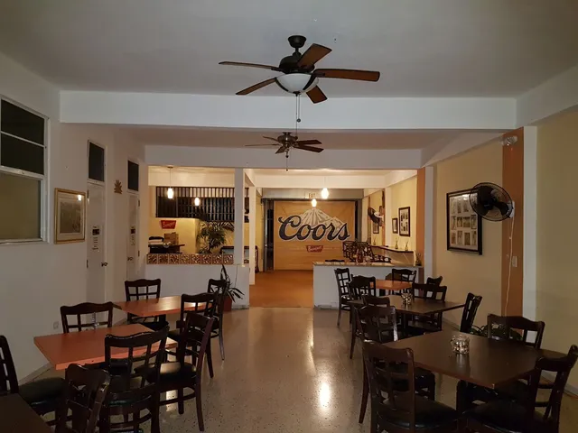 El Brindis En Otro Mundo Restaurant & Bar