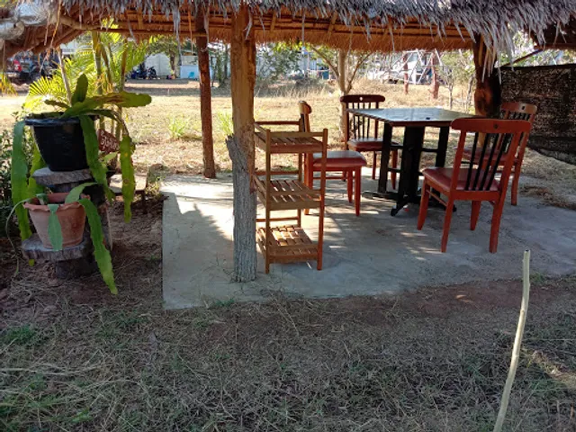 ขุนแผนแจ่วฮ้อน