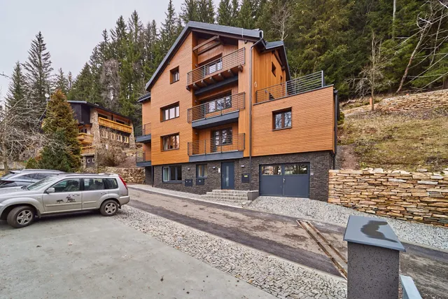 Vlčí Stopa Apartments