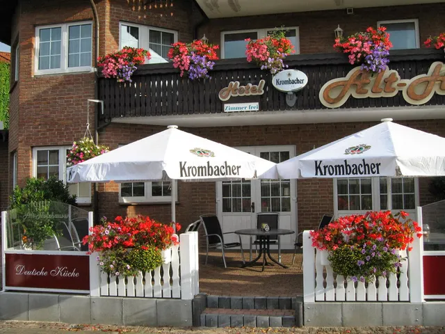 Hotel & Restaurant Alt-Holzhausen mit Kegelbahn
