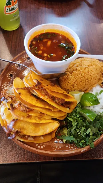 Birrieria Y Taqueria Cortez