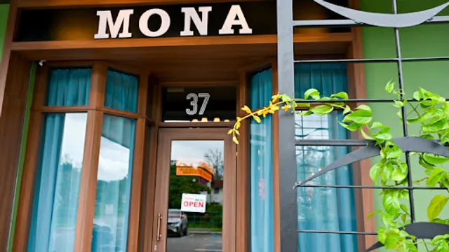 Mona Restaurant