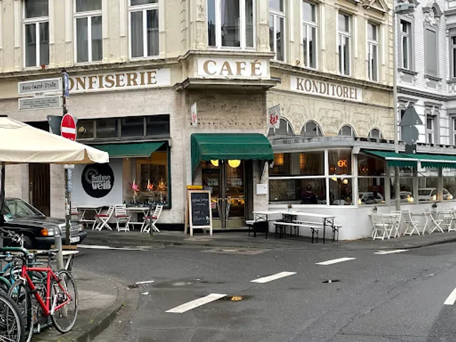 Café Sahneweiß