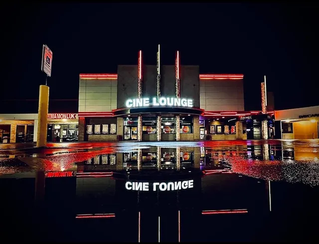 Ciné LOUNGE at Niles [MovieTheater & Restaurant]