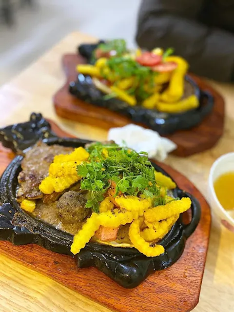 Bít tết Phương Liên