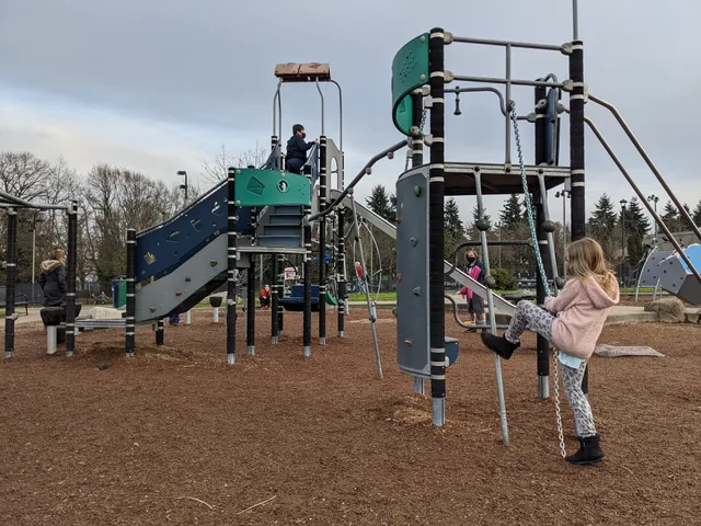 Jefferson Park Playground