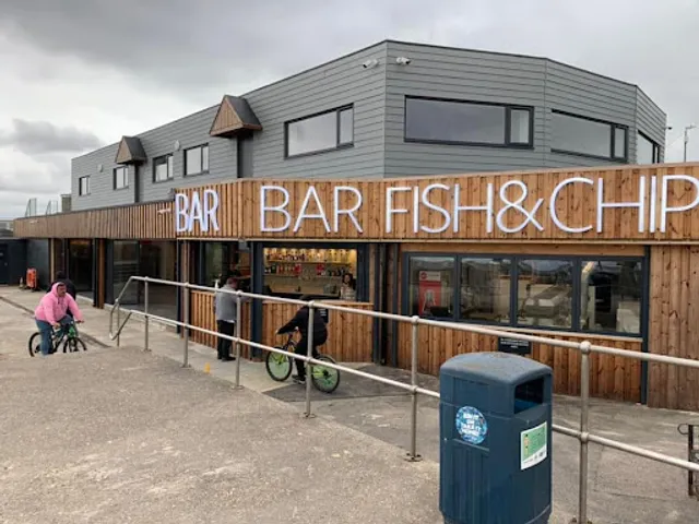 Love Fish Bar & Restaurant