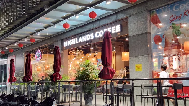 Highlands Coffee Syrena