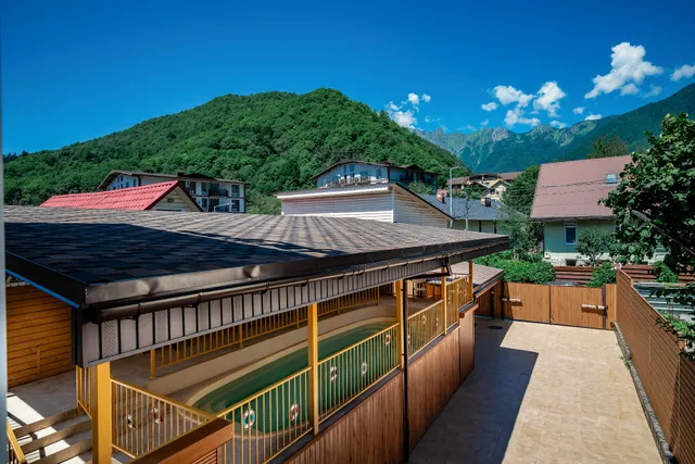 Tango V Polyane Redens