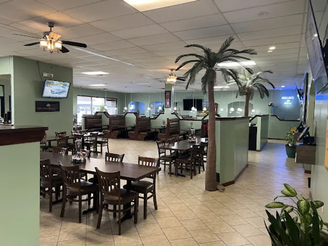 Dos Lunas Mexican Bar & Grill