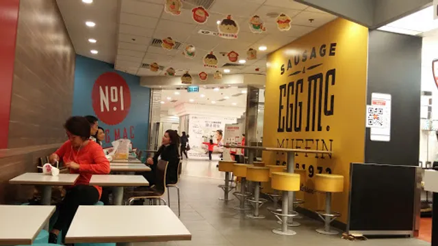 McDonald's (Island Resort)