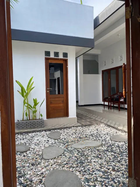 KSF SURF HOUSE. & SURF SCHOOL Bali