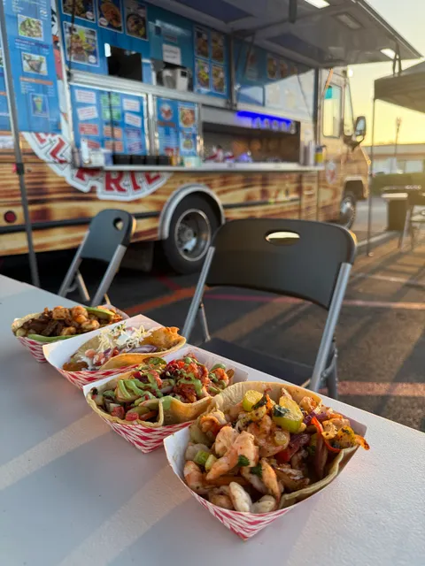 Mariscos Y Birrieria El Prieto