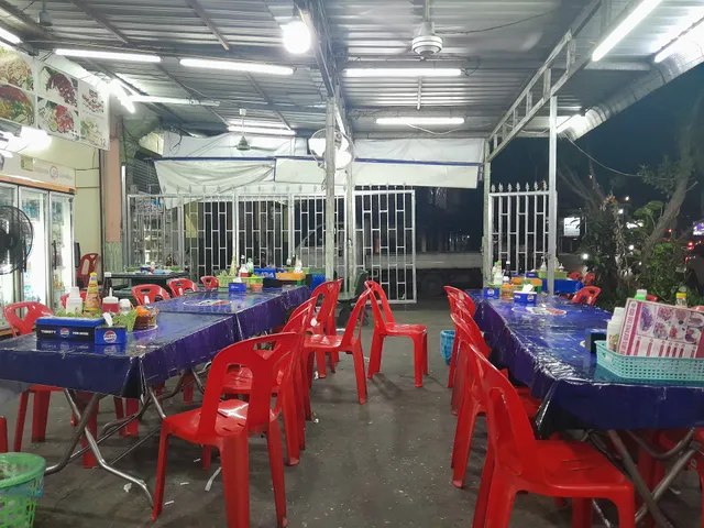 Mrs Chanhmaly Noodle