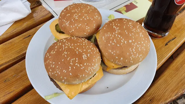 Gaststätte Zum Erbsbrunnen Cafe