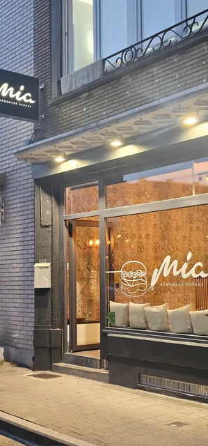 Mia Burger – Burgers, Chicken & Hot Dogs