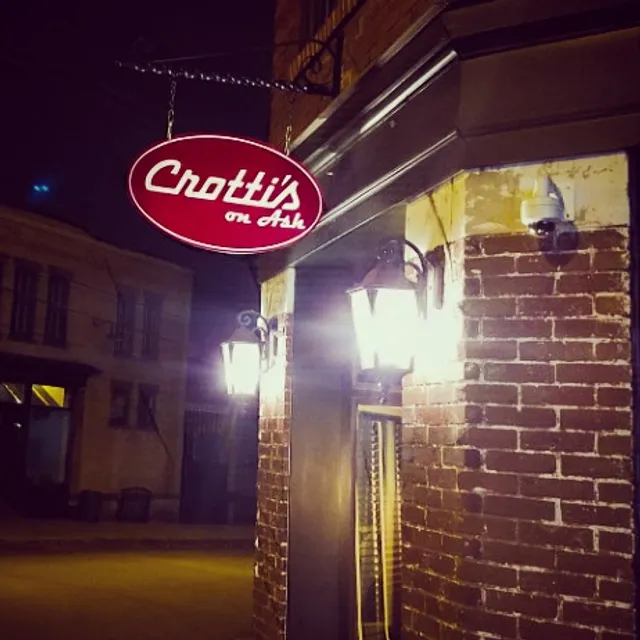 Crotti's on Ash