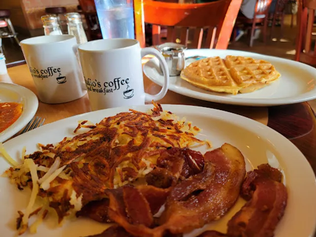 Julio's Coffee and Breakfast