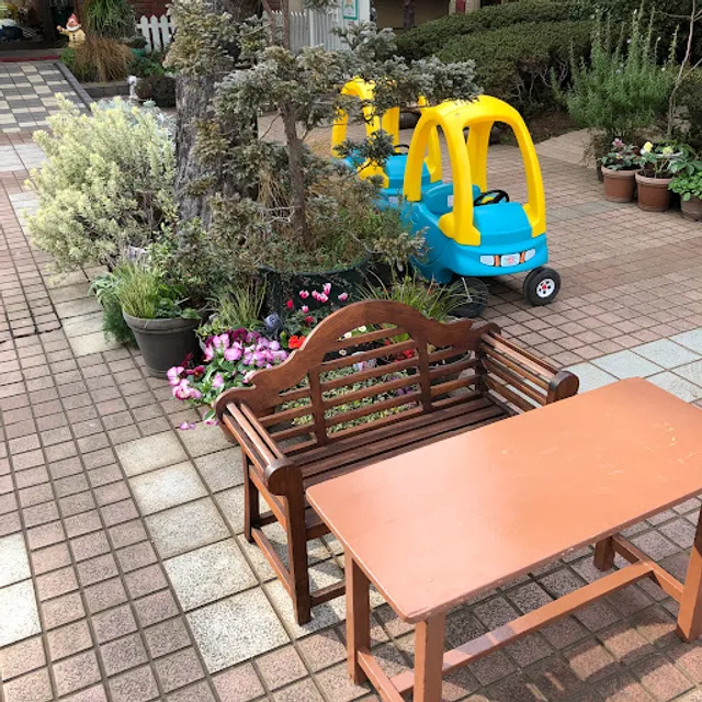 ちいさいおにわカフェ