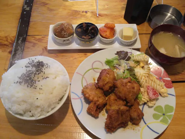 Hare Coffee and Laundry