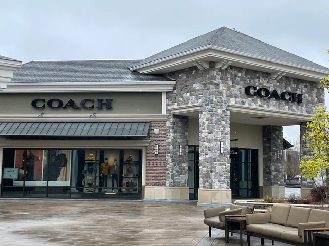 COACH Outlet