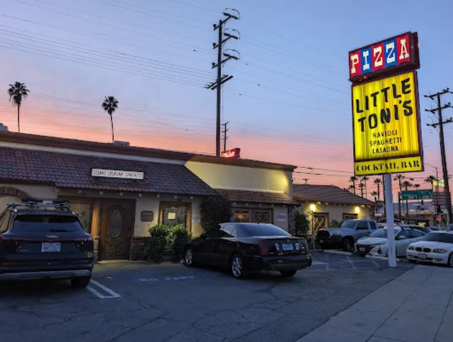 Little Tonis Restaurant