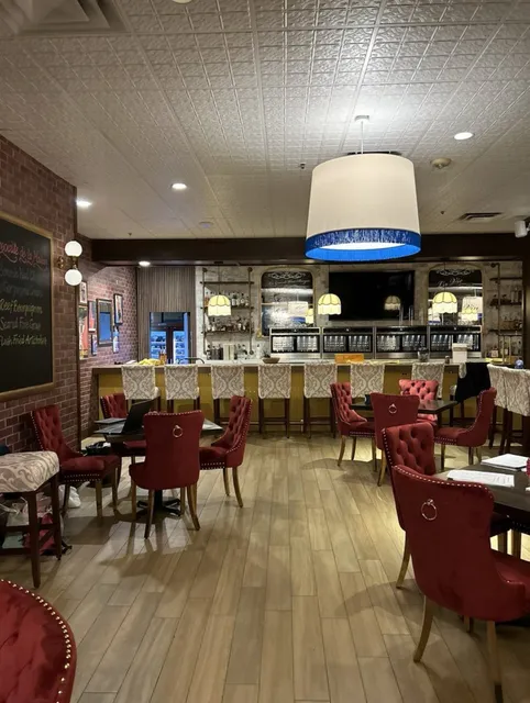 Pinard Wine Bar & Restaurant