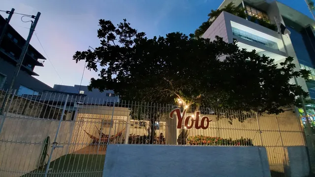 Yolo Hostel
