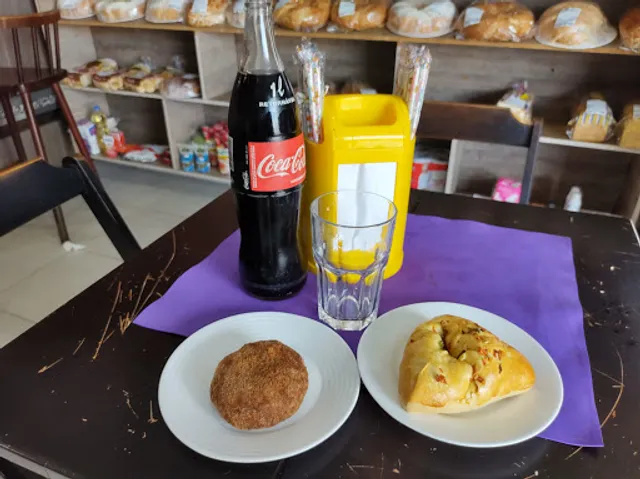 Coffee Pães - Panificadora e Confeitaria.