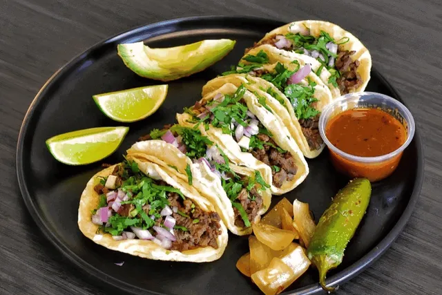 El Tapatio taco truck