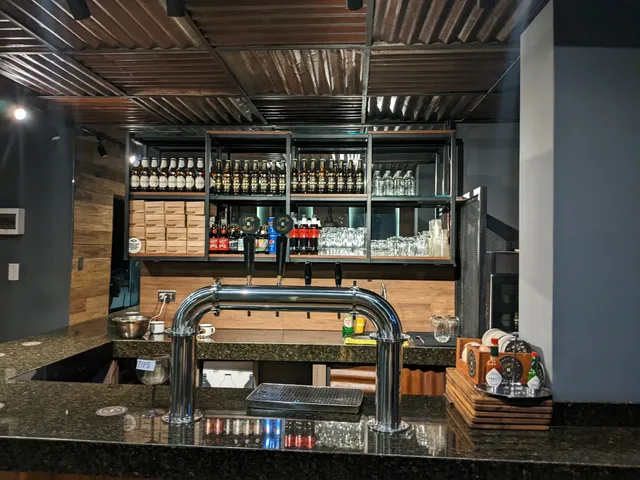 Raymi Draft Beer & Smokehouse