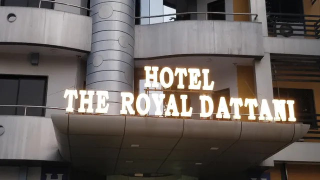 Hotel The Royal Dattani