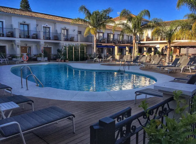 Paloma Blanca Boutique Hotel