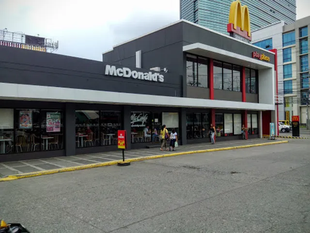 McDonald's Davao Bajada